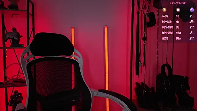 Snapshot of CyberXGoddess chatting on July 19, 12:19 am CyberXGoddess online show from July 19, 12:19 am