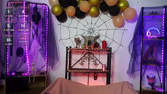 CyberXGoddess online show from November 2, 11:59 am