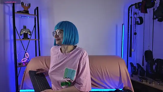 Snapshot of CyberXGoddess chatting on July 14, 8:26 pm CyberXGoddess online show from July 14, 8:26 pm