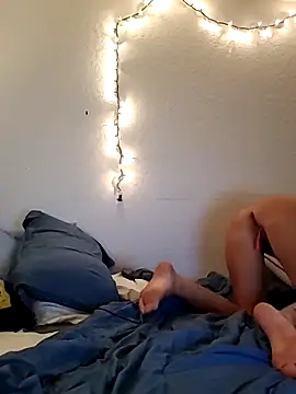Snapshot of Scarlettishere chatting on January 4, 1:52 am Scarlettishere online show from January 4, 1:52 am