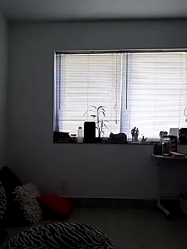 Scarlettishere online show from April 26, 1:08 pm