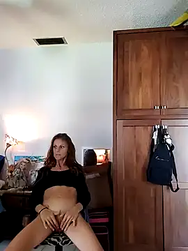 Snapshot of Scarlettishere chatting on November 8, 5:05 pm Scarlettishere online show from November 8, 5:05 pm