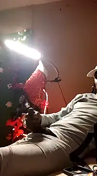 Maculine Stayr online show from December 22, 11:54 am