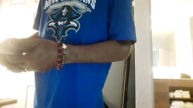 Maculine Stayr online show from April 1, 9:23 pm