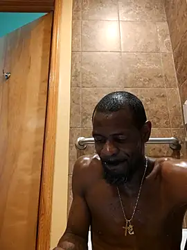 Maculine Stayr online show from March 19, 7:17 pm