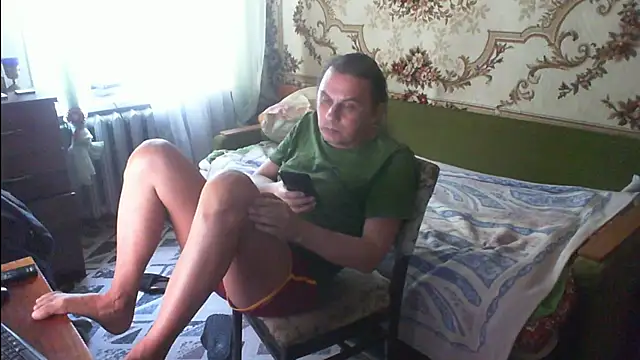 Snapshot of viktorru77 chatting on January 25, 10:08 am viktorru77 online show from January 25, 10:08 am