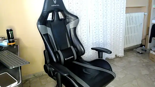 Snapshot of fernan_redsxxx chatting on February 21, 4:09 pm fernan redsxxx online show from February 21, 4:09 pm