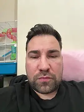 Miguelpm04 online show from February 25, 1:44 pm