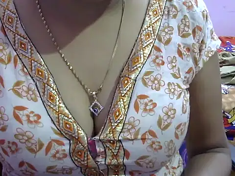 Snapshot of Your_wild_Dia chatting on November 6, 1:15 pm Your wild Dia online show from November 6, 1:15 pm