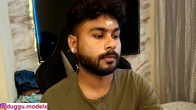 Snapshot of SHENOY3 chatting on February 15, 10:58 am SHENOY3 online show from February 15, 10:58 am