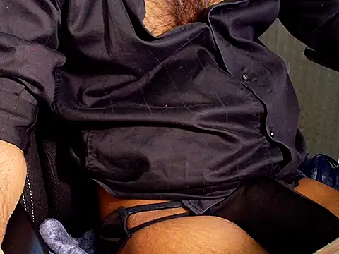 Snapshot of SHENOY3 chatting on November 13, 2:43 pm SHENOY3 online show from November 13, 2:43 pm