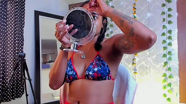 kelly thomson online show from March 27, 9:38 pm