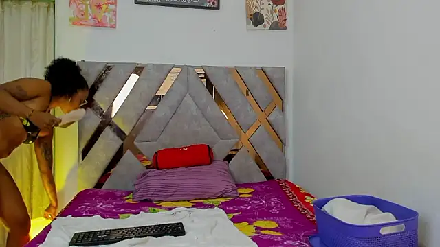 kelly thomson online show from January 11, 10:05 pm