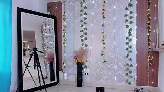 kelly thomson online show from April 5, 2:13 pm