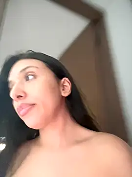 kiaraglam2 online show from October 26, 7:36 pm