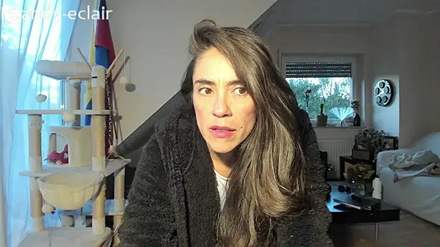 Snapshot of tinny_williams chatting on September 15, 5:57 pm tinny williams online show from September 15, 5:57 pm