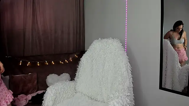 Snapshot of kassy_hotdevil chatting on December 7, 9:44 am kassy hotdevil online show from December 7, 9:44 am