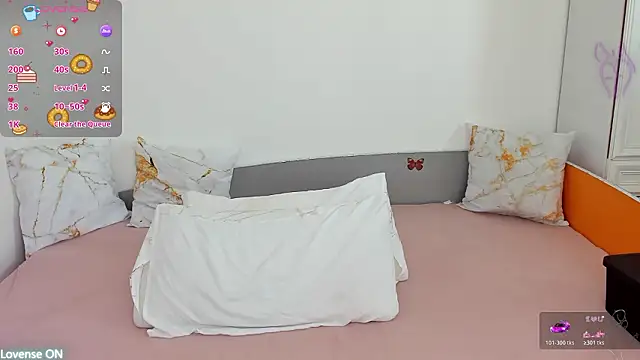 kassy hotdevil online show from March 13, 7:35 am