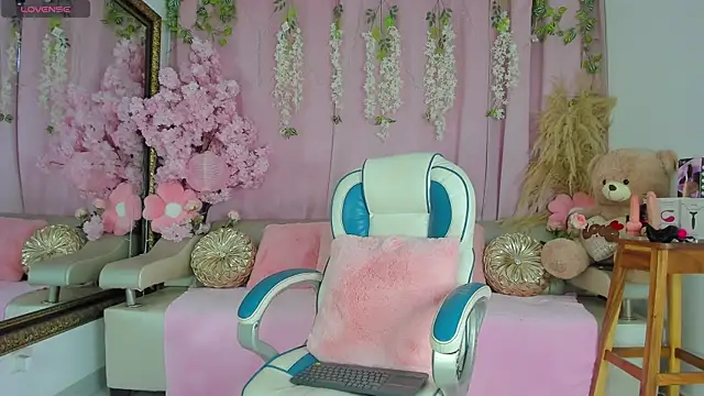 SammyGirlTS online show from October 30, 11:41 am