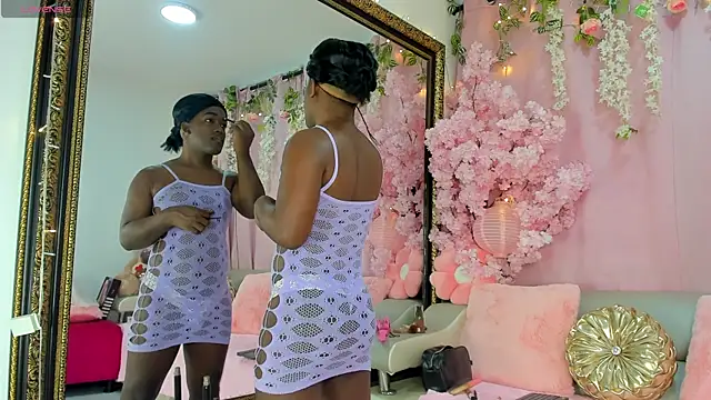 SammyGirlTS online show from April 5, 12:56 pm