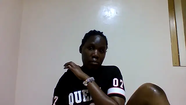 sweetelle09 online show from December 17, 7:19 pm