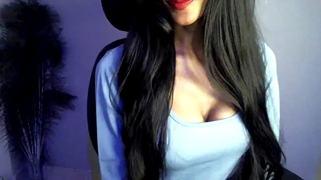 Snapshot of Sonia-silk chatting on February 24, 8:36 pm Sonia-silk online show from February 24, 8:36 pm