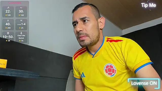 jhonyalzate2 online show from July 17, 12:13 pm