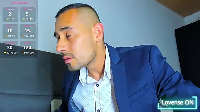 jhonyalzate2 online show from November 28, 3:17 am