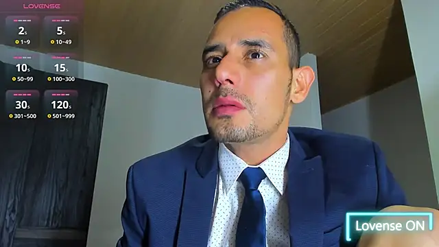 jhonyalzate2 online show from October 28, 2:56 am