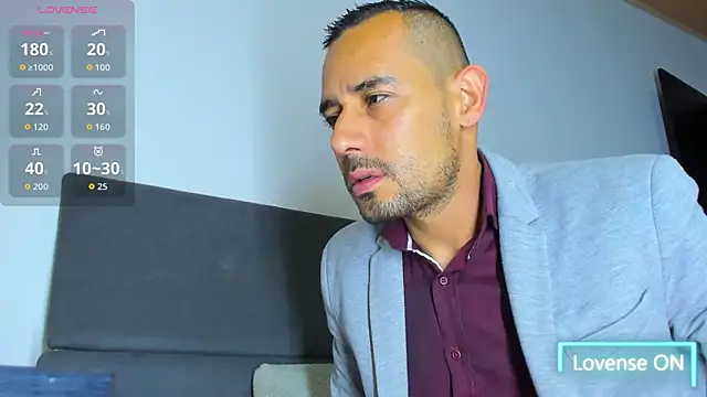 jhonyalzate2 online show from November 30, 1:50 am