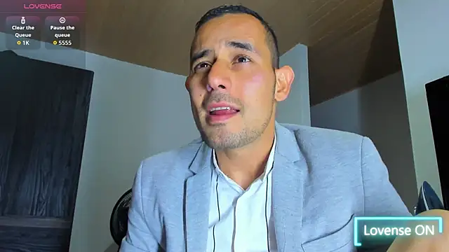 jhonyalzate2 online show from October 25, 2:00 am