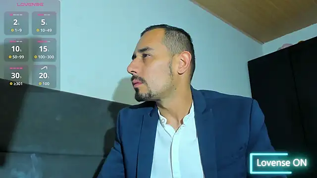 Snapshot of jhonyalzate2 chatting on January 7, 3:55 am jhonyalzate2 online show from January 7, 3:55 am