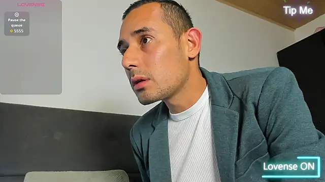 jhonyalzate2 online show from April 9, 2:57 am