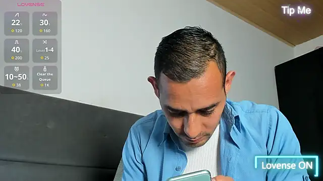 jhonyalzate2 online show from April 10, 1:45 am