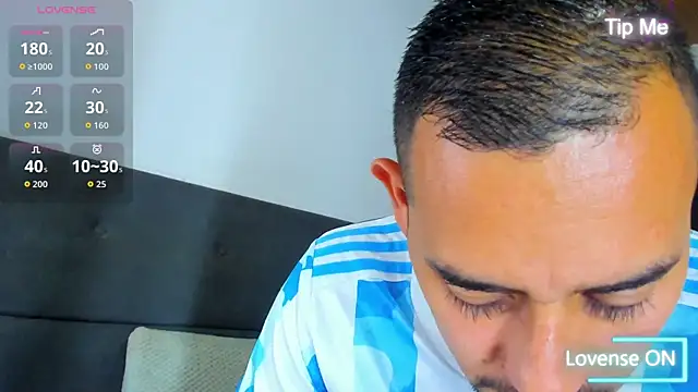 Snapshot of jhonyalzate2 chatting on September 15, 12:22 am jhonyalzate2 online show from September 15, 12:22 am