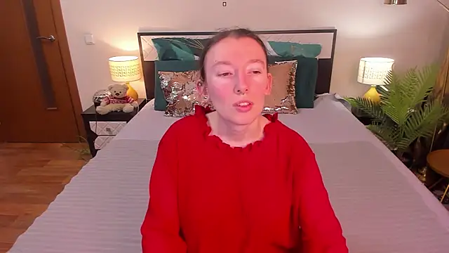CatherineWalls online show from March 20, 6:47 am
