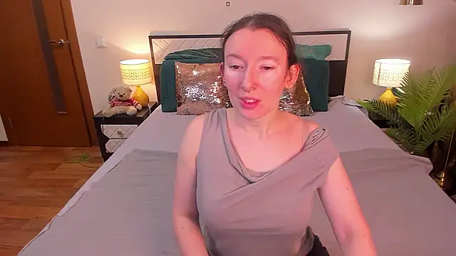CatherineWalls online show from March 16, 3:25 am
