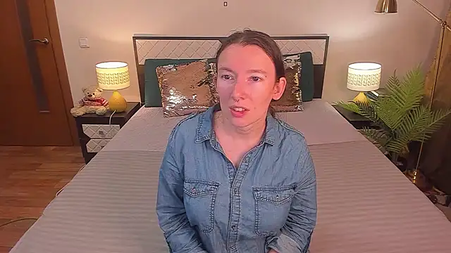 Snapshot of CatherineWalls chatting on July 21, 4:03 am CatherineWalls online show from July 21, 4:03 am