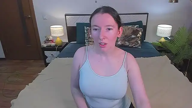 Snapshot of CatherineWalls chatting on June 10, 4:13 am CatherineWalls online show from June 10, 4:13 am