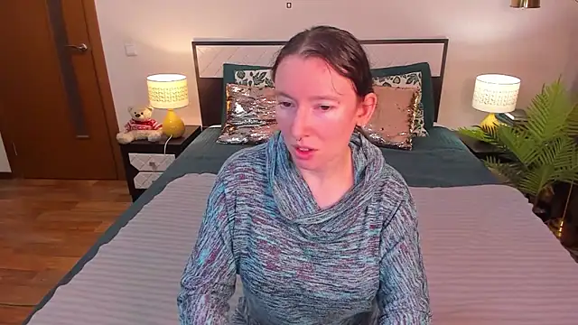 Snapshot of CatherineWalls chatting on June 5, 4:06 am CatherineWalls online show from June 5, 4:06 am
