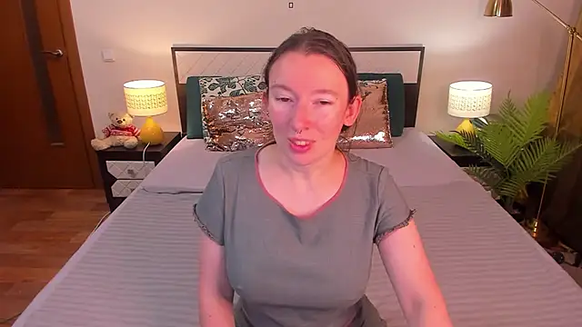 Snapshot of CatherineWalls chatting on July 19, 4:54 am CatherineWalls online show from July 19, 4:54 am