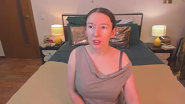 CatherineWalls online show from February 9, 4:32 am