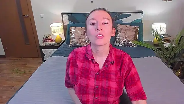 CatherineWalls online show from February 19, 3:36 am