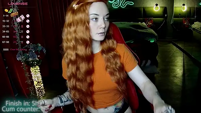 MaxPhoenixx online show from October 30, 8:06 pm