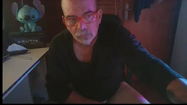 Snapshot of 0oscar_xxx chatting on September 27, 6:47 pm 0oscar xxx online show from September 27, 6:47 pm