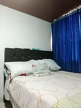 Vicky Rosse online show from November 5, 7:17 pm