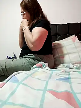 Vicky Rosse online show from February 5, 9:54 pm