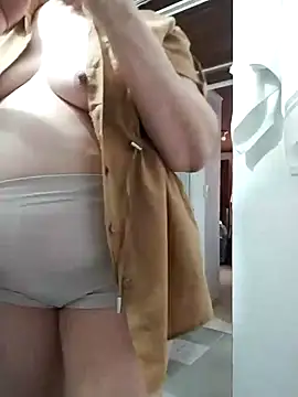 Snapshot of Vicky_Rosse chatting on May 16, 6:40 pm Vicky Rosse online show from May 16, 6:40 pm