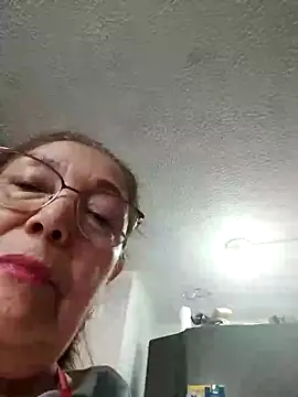 Snapshot of Vicky_Rosse chatting on April 28, 4:55 pm Vicky Rosse online show from April 28, 4:55 pm