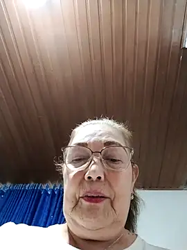 Vicky Rosse online show from January 10, 10:05 pm